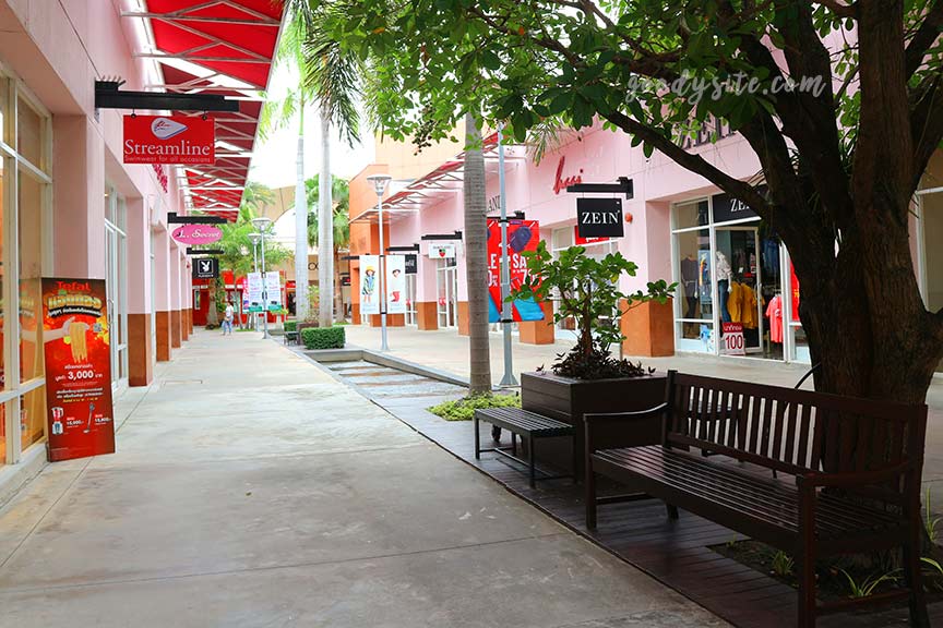 หัวหิน 6 พรีเมี่ยม เอาท์เล็ท 