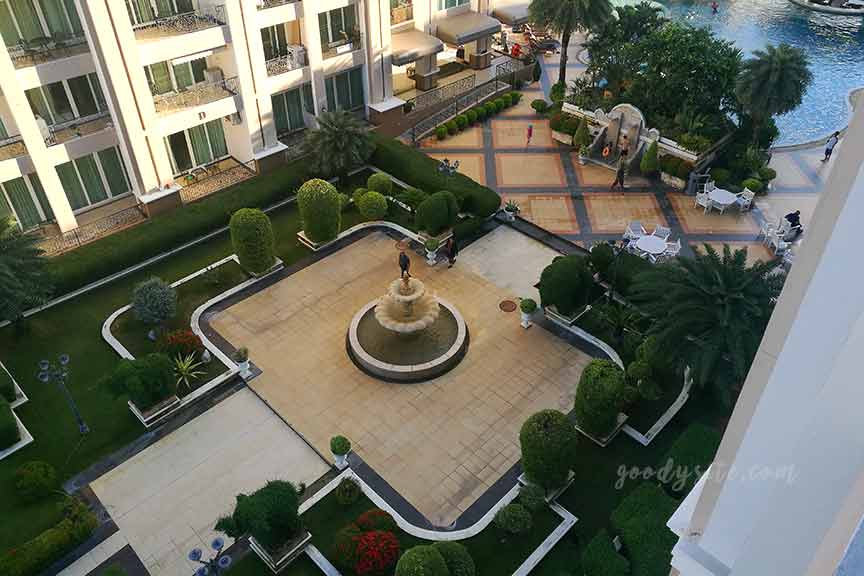 พัทยา-สีชัง 2 โรงแรม LK Legend พัทยา