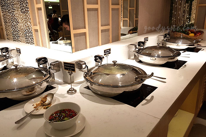 ทำบุญคุณยาย 3 ที่พัก 2 M Hotel