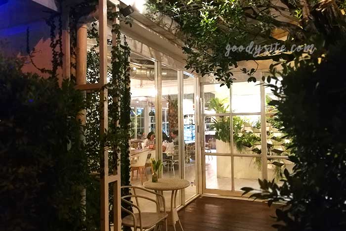 ร้านอาหารเฝอตี้นาย (Photynine)