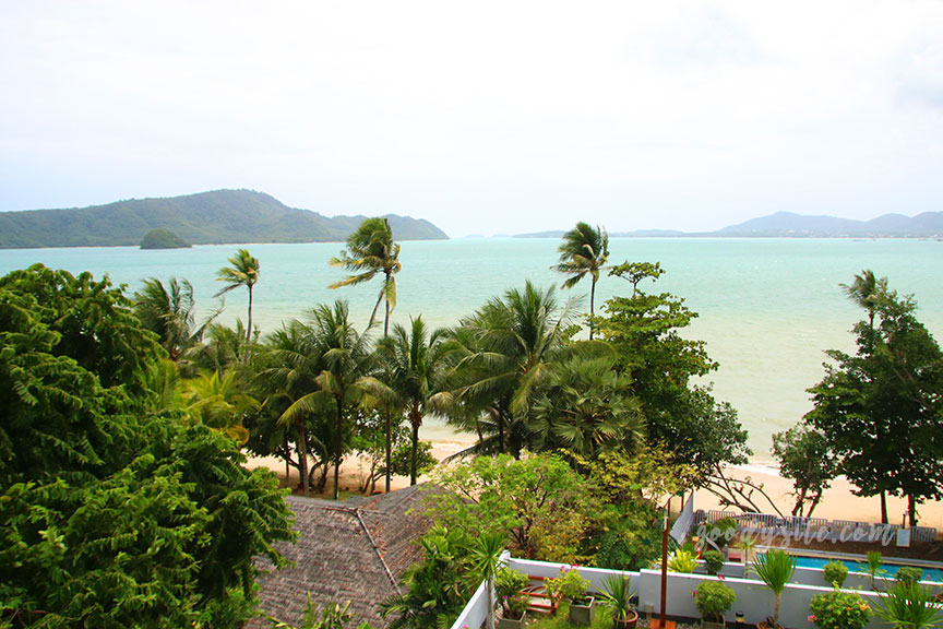 ภูเก็ต 4 โรงแรม By The Sea