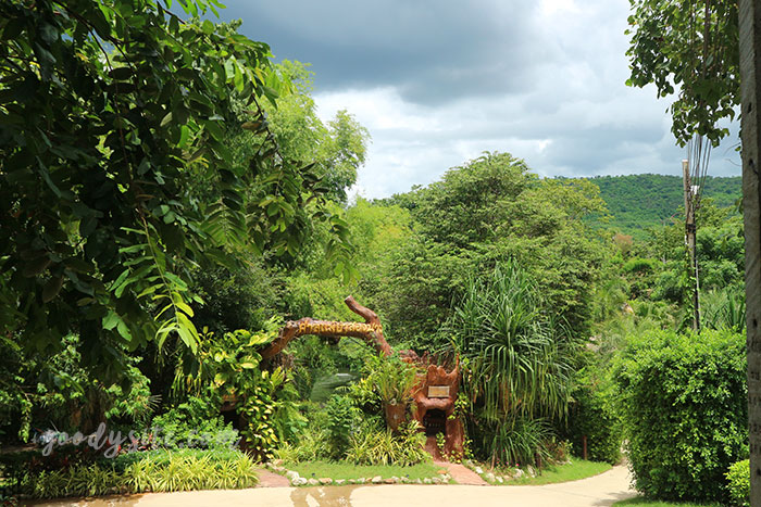 เพชรบุรี 2 River Tales Resort
