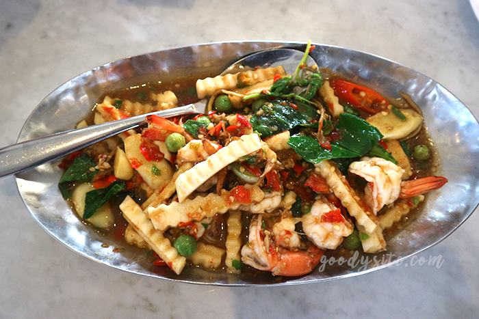 ร้านอาหารสายลม บางปู วิวดี อาหารอร่อย