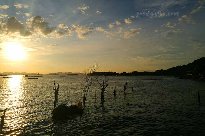 พัทยา-สีชัง 4 ที่พักเกาะสีชัง ริมทะเลรีสอร์ท สำเภาเงิน