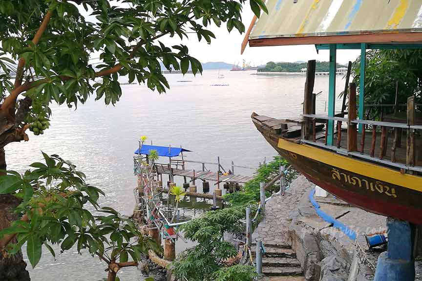พัทยา-สีชัง 4 ที่พักเกาะสีชัง ริมทะเลรีสอร์ท สำเภาเงิน