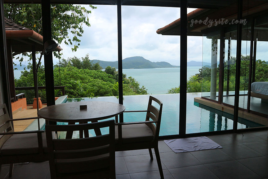 ภูเก็ต 10 โรงแรมศรีพันวา4 อาหารเช้า