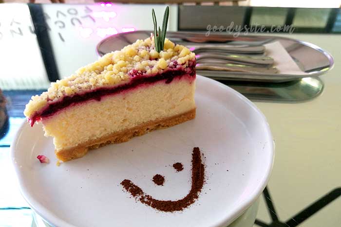 ร้าน Tell Cafe รามคำแหง