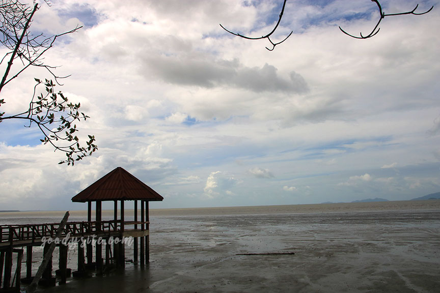 ตราด 4 หาดทรายดำ จังหวัดตราด