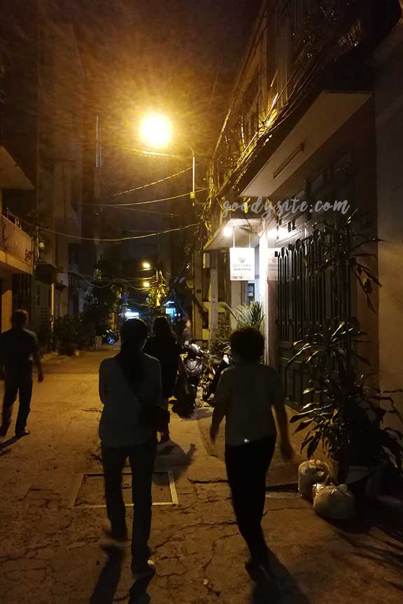 เวียดนาม 5 ฟังเพลงที่ร้าน Open Share