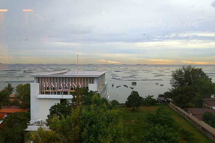 ศรีราชา 2 ที่พัก Balcony