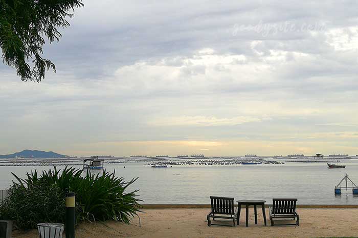 ศรีราชา 2 ที่พัก Balcony