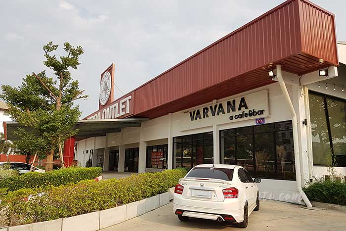 Varvana a Cafe & Bar ลาดกระบัง